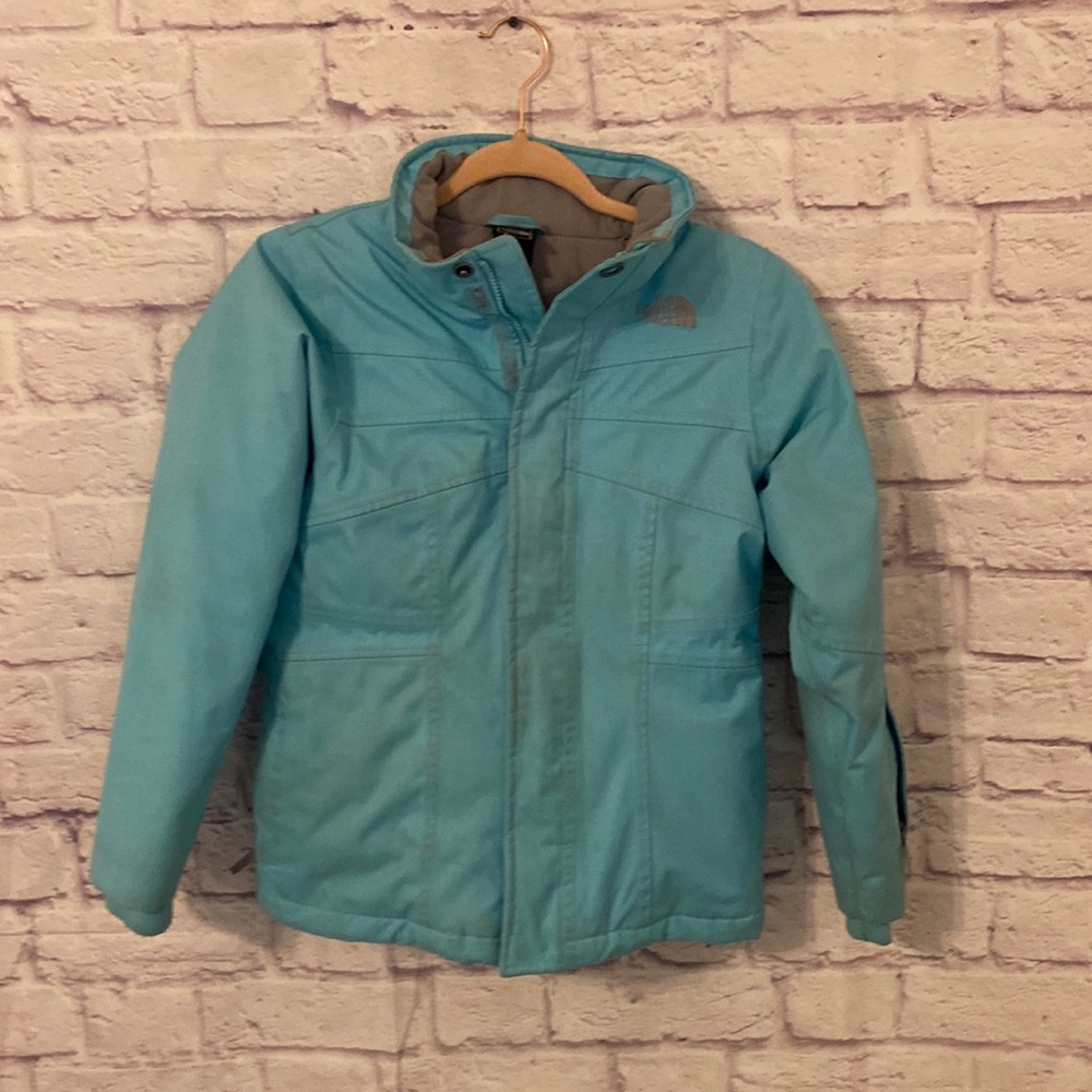 The North Face kids’ baby blue Hyvent 550 heavy jacket